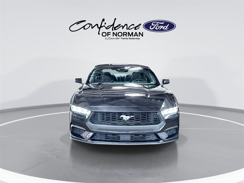 2024 Ford Mustang EcoBoost photo 2