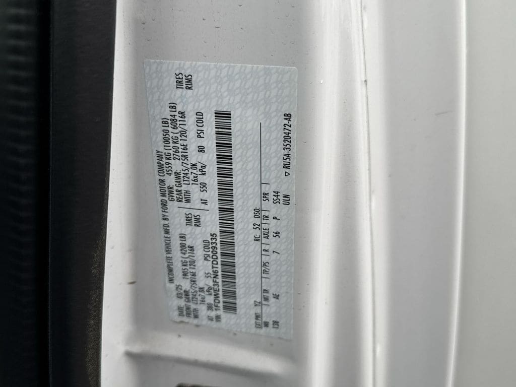 2026 Ford E-Series Cutaway Base - Photo 32