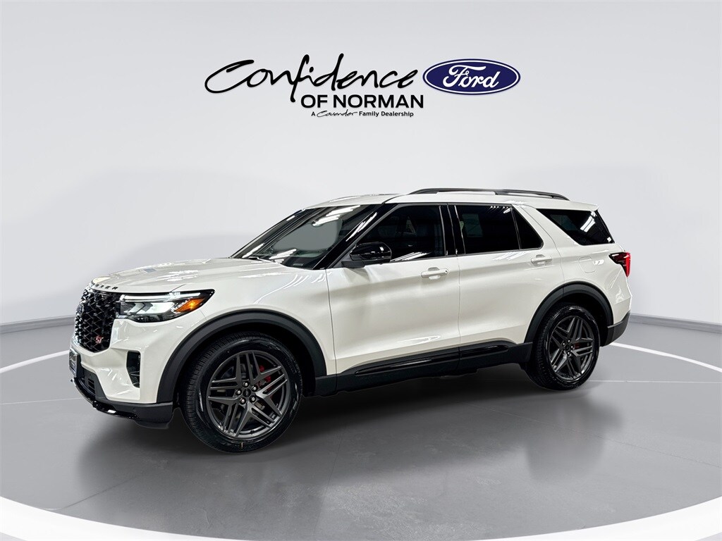 2025 Ford Explorer ST photo 3