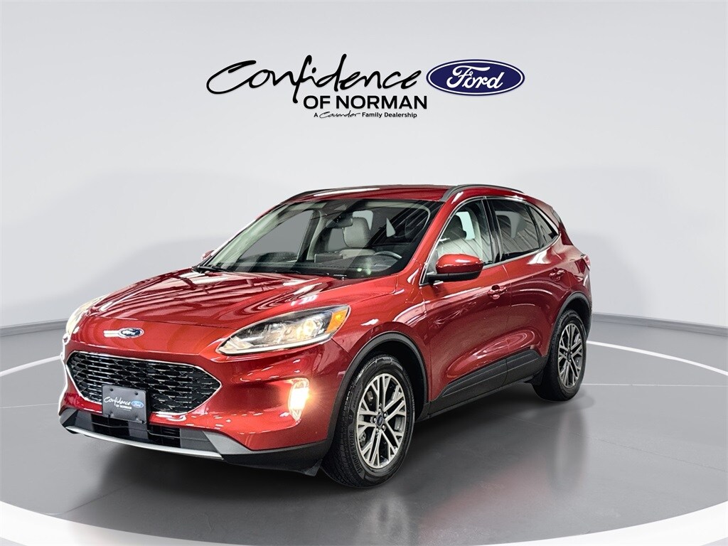 2020 Ford Escape SEL photo 3
