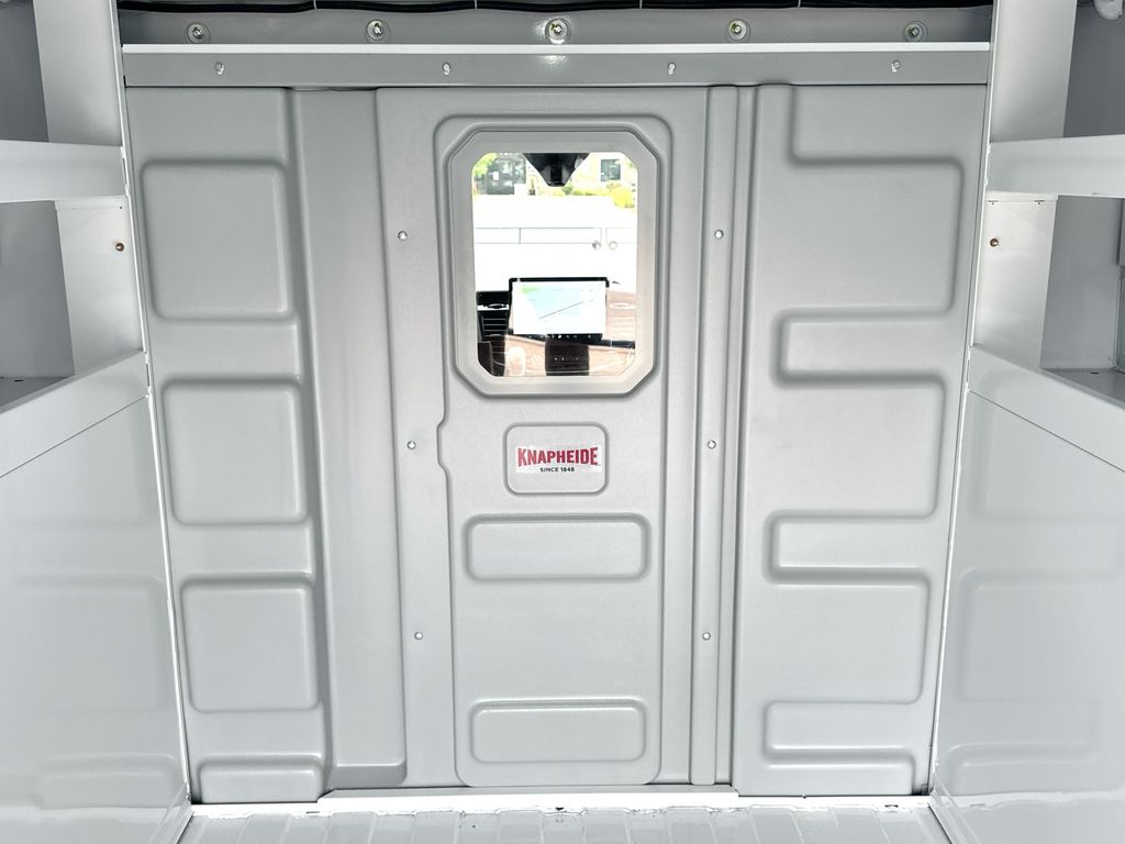 2025 Ford Transit Cutaway Base - Photo 28
