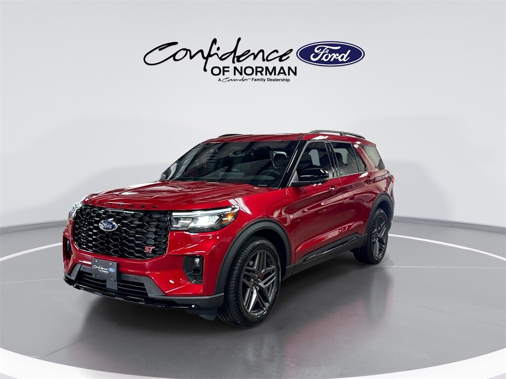 2025 Ford Explorer ST photo 2