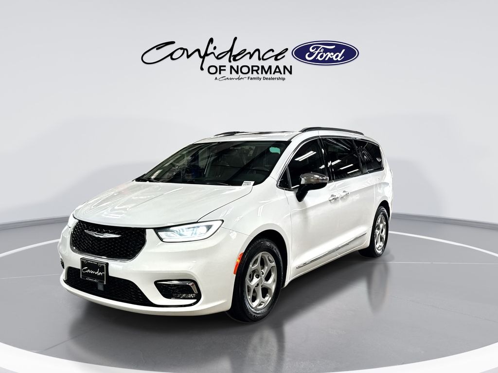 Used 2023 Chrysler Pacifica Limited Minivan/Van