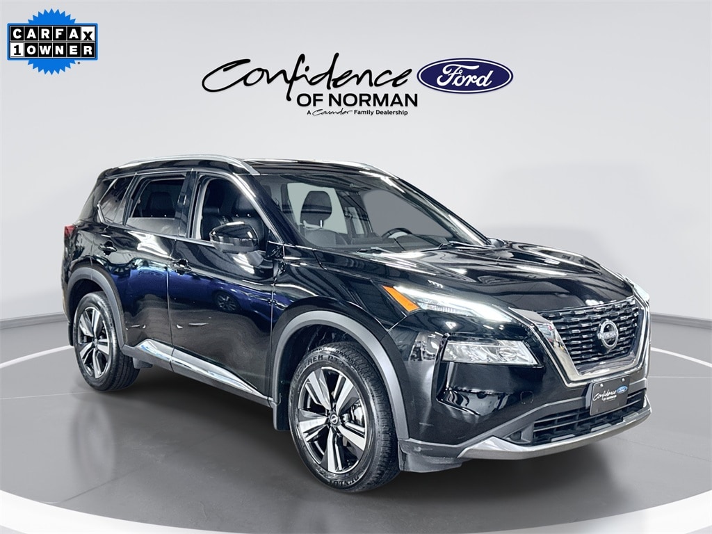 2023 Nissan Rogue SL's photo