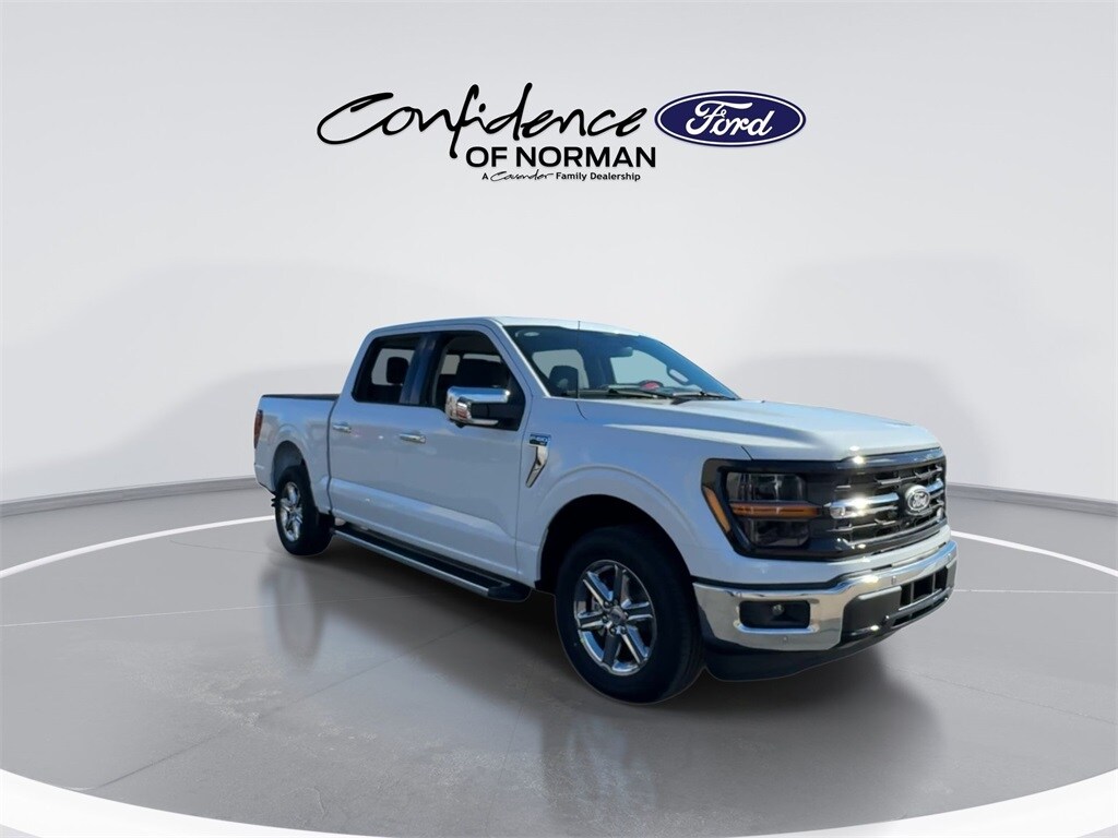 2025 Ford F-150 XLT photo 2