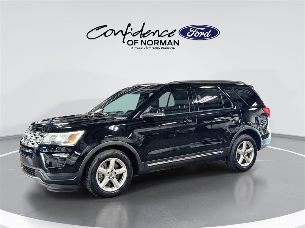 2018 Ford Explorer XLT photo 4