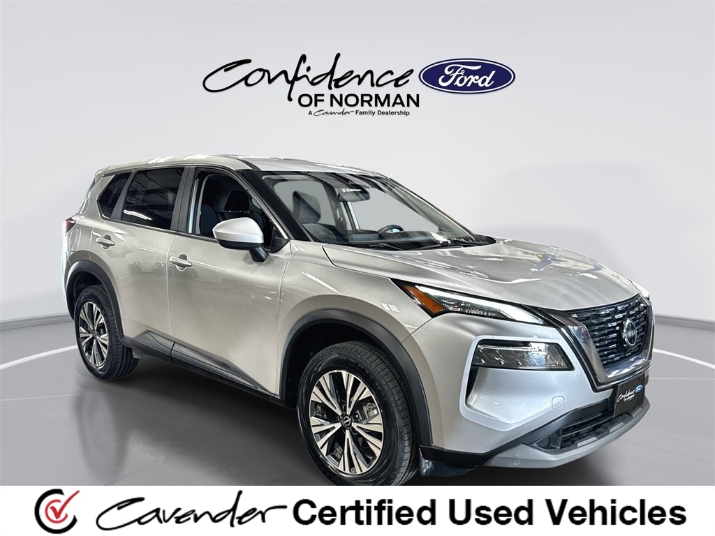 2023 Nissan Rogue SV's photo