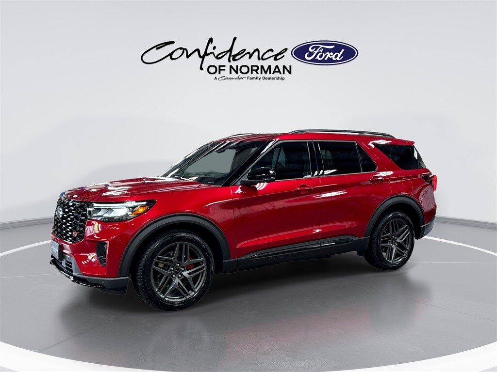 2025 Ford Explorer ST photo 3