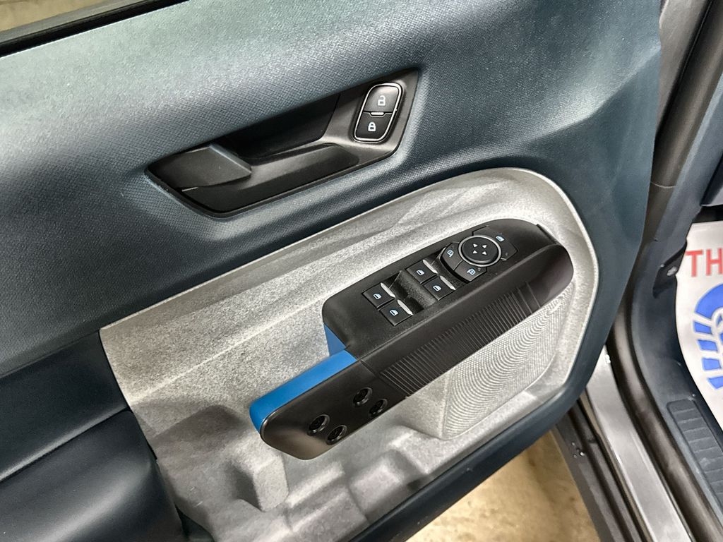 2025 Ford Maverick XLT - Photo 14