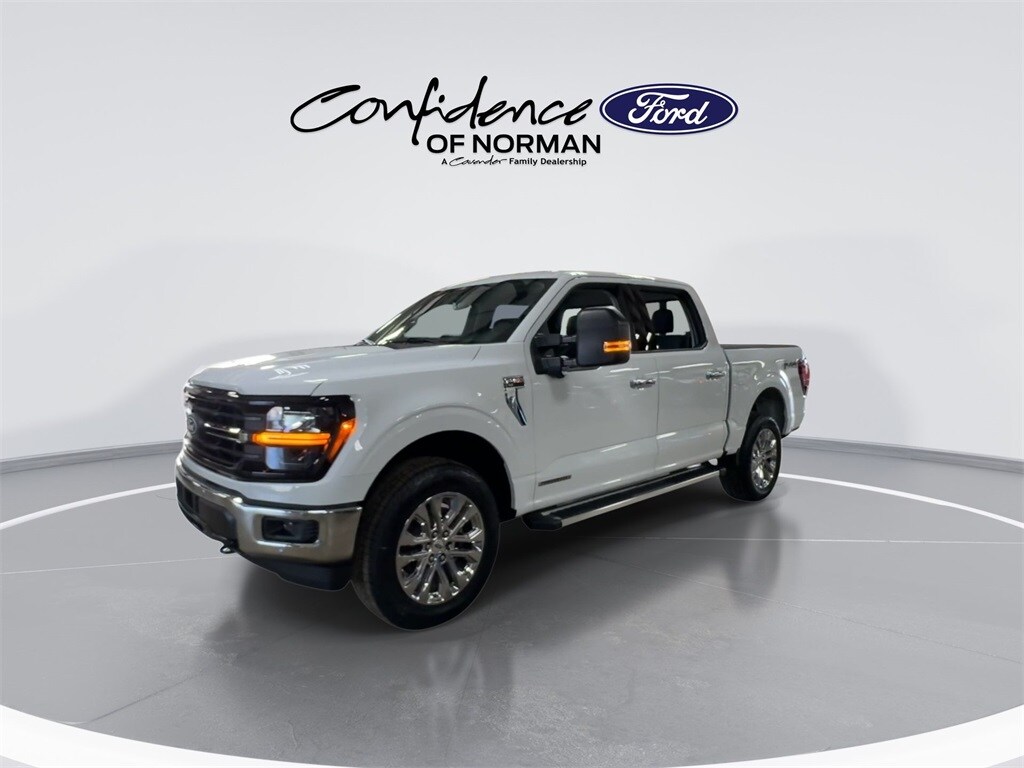 2025 Ford F-150 XLT photo 4