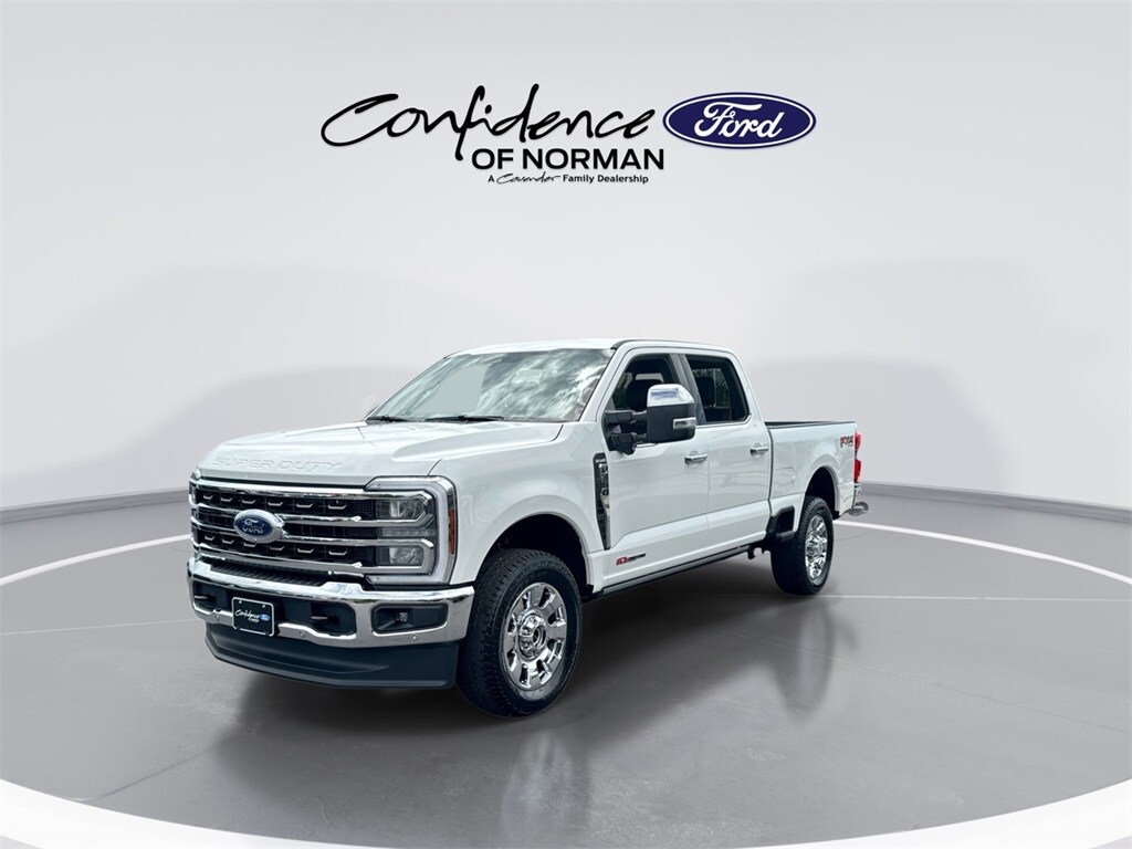 2025 Ford F-350 King Ranch photo 3