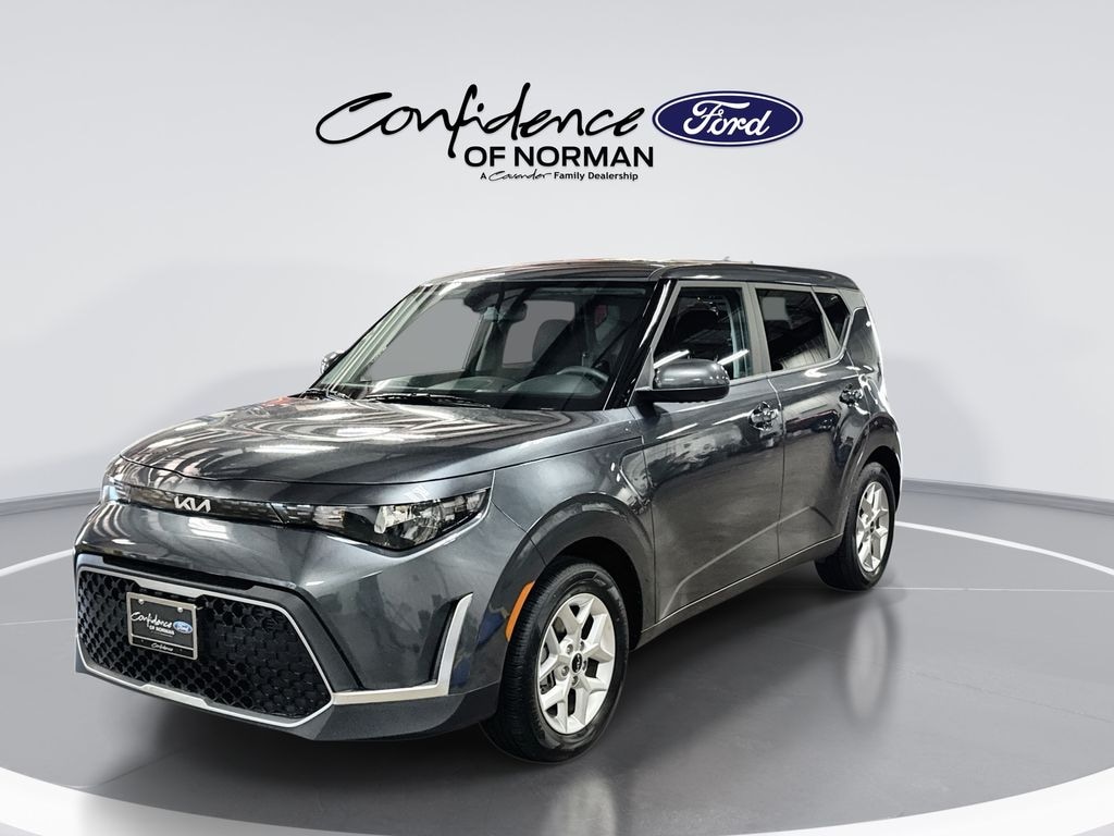 Used 2025 Kia Soul LX Technology Hatchback