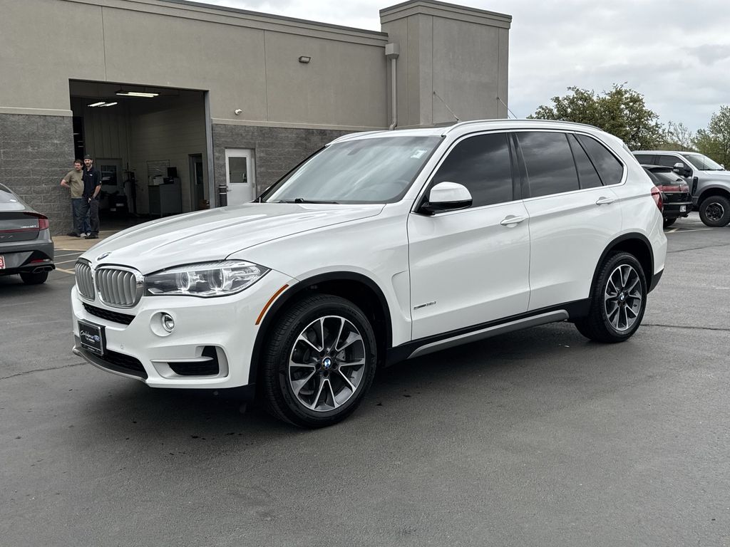 Alpine White 2018 BMW X5 sDrive35i RWD SUV / Crossover Rear-Wheel Drive 8-Speed Automatic
