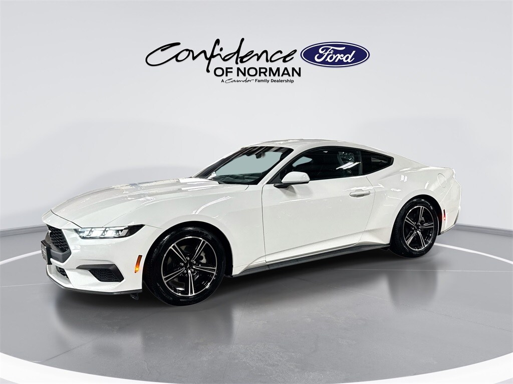2024 Ford Mustang EcoBoost photo 4