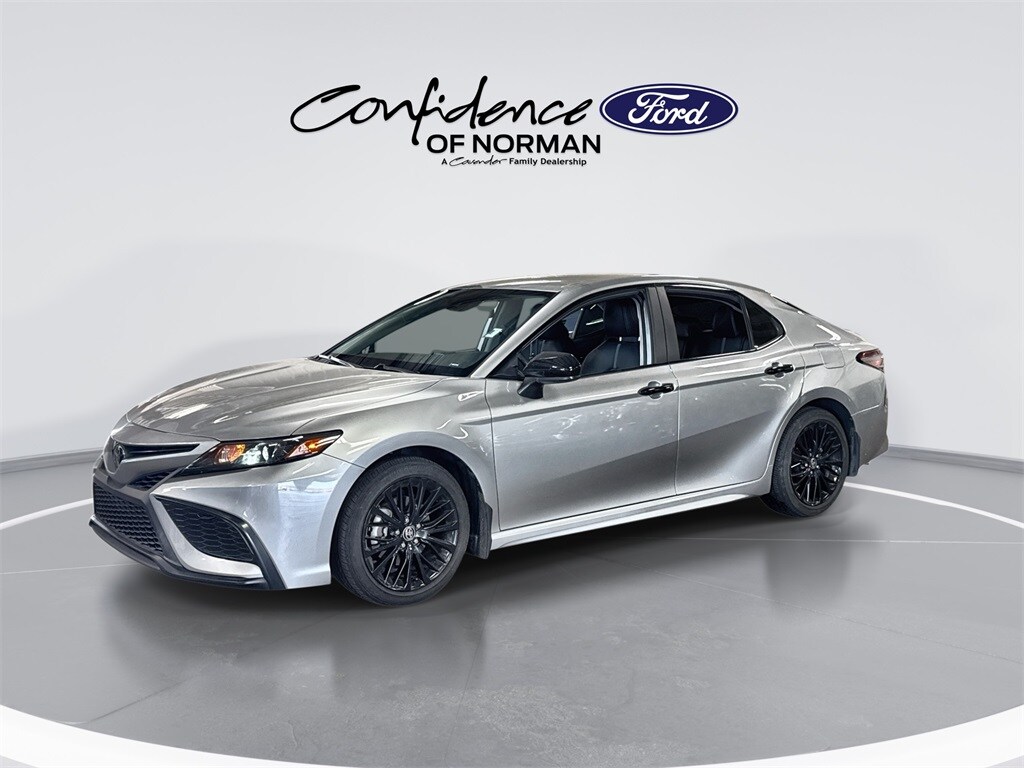 2021 Toyota Camry SE photo 4