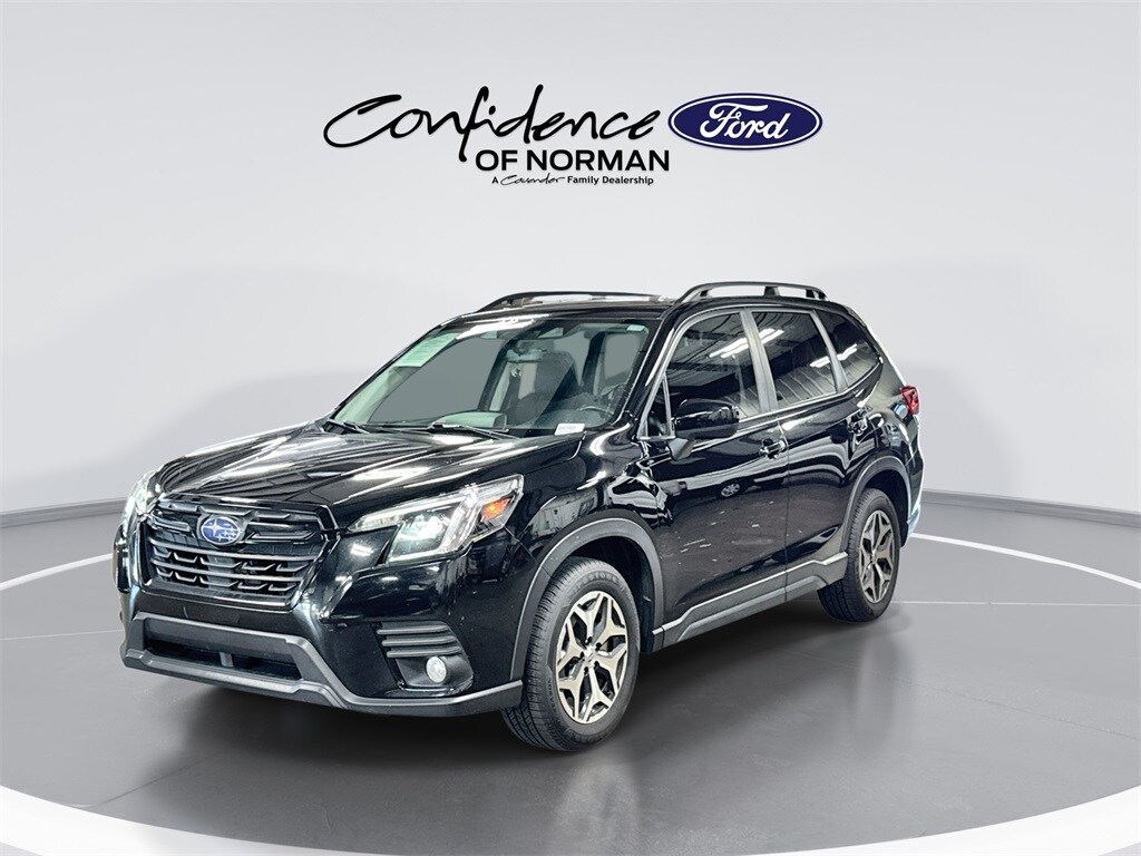 2022 Subaru Forester Premium photo 3