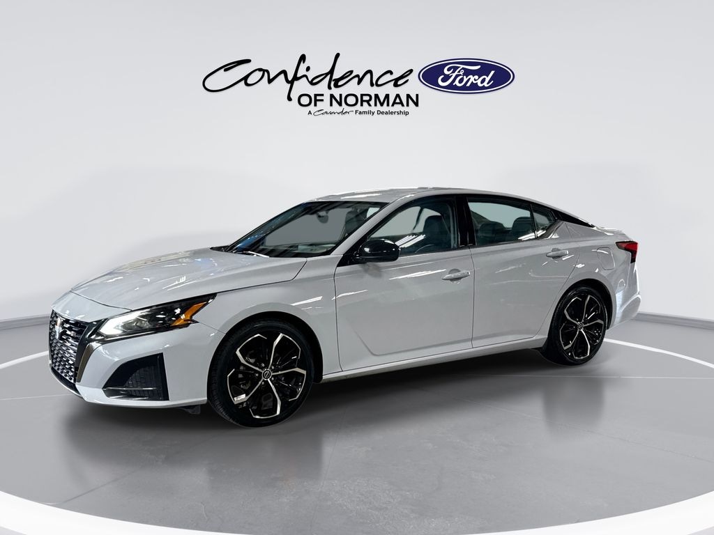 Used 2024 Nissan Altima 2.5 SR Sedan