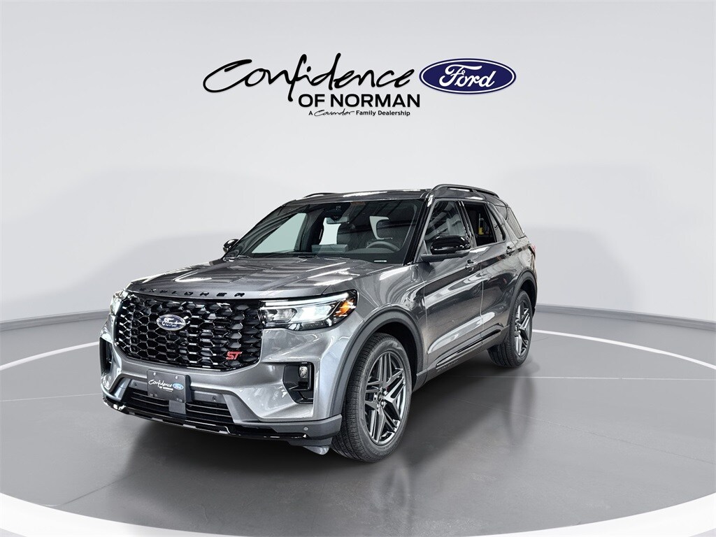 2025 Ford Explorer ST photo 2
