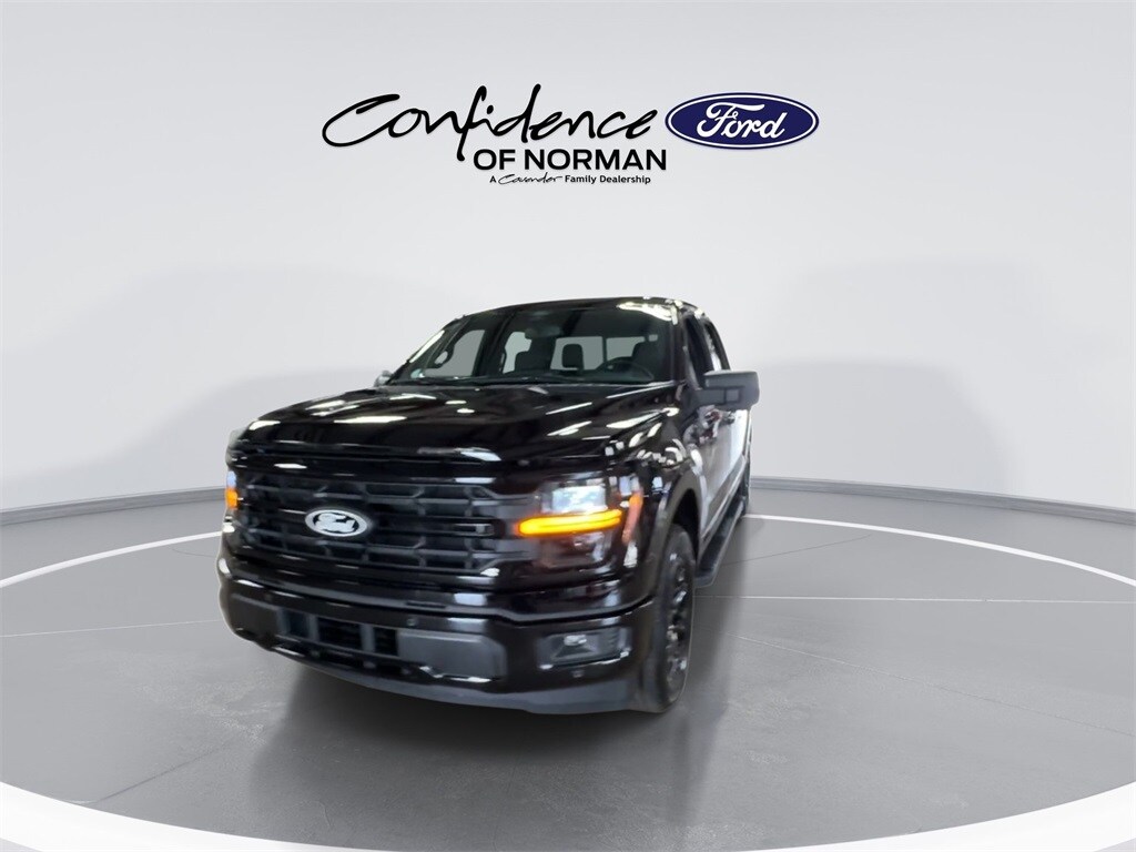 2025 Ford F-150 XLT photo 4
