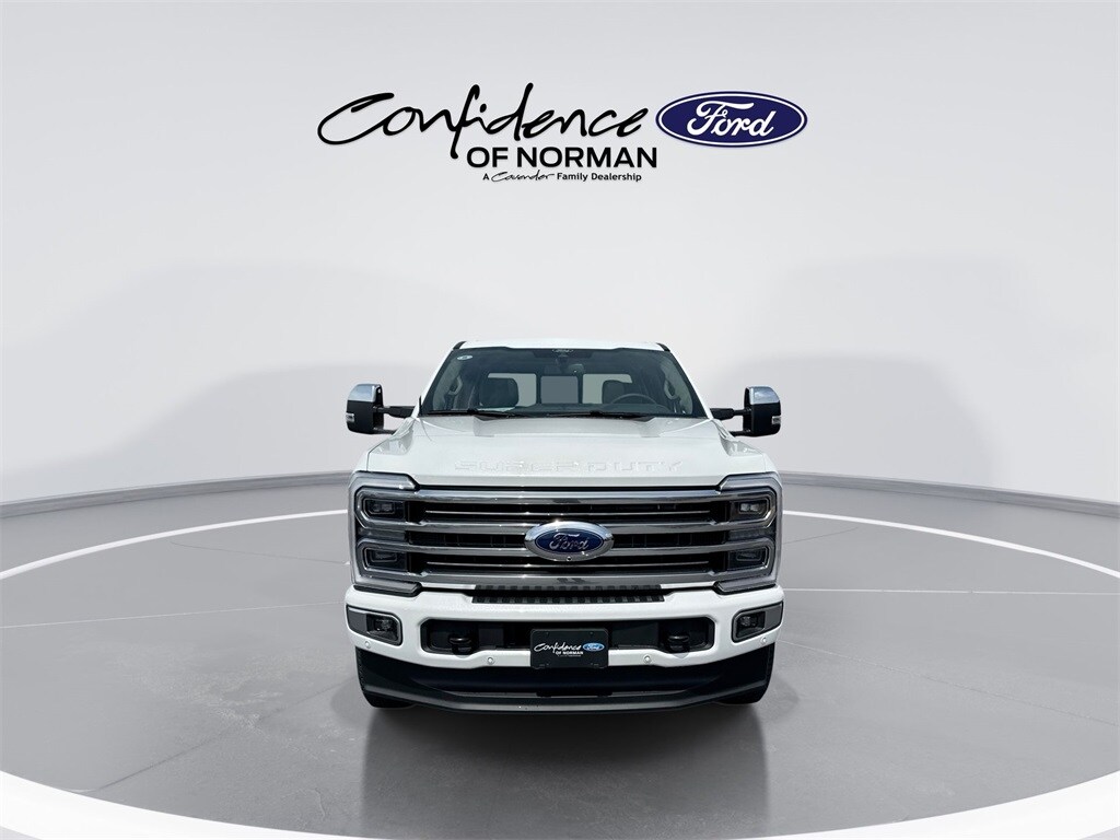 2025 Ford F-350 photo 2