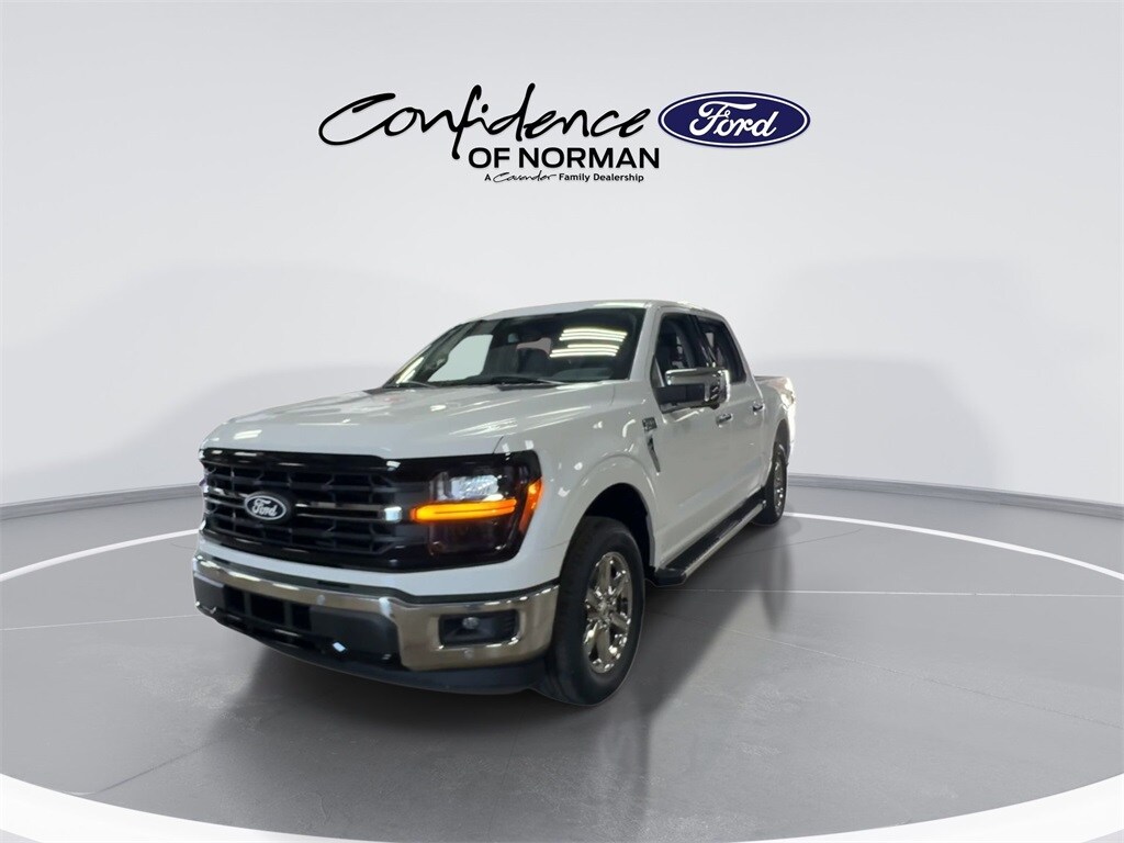 2025 Ford F-150 XLT photo 4