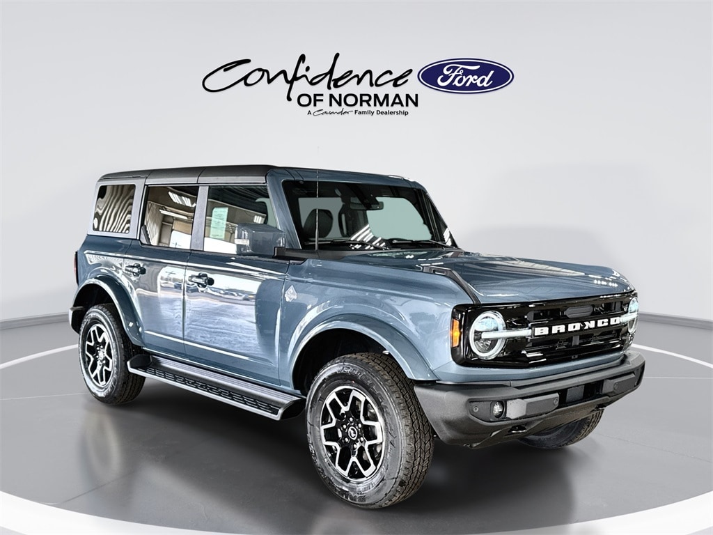 2025 Ford Bronco 4-Door Outer Banks's photo
