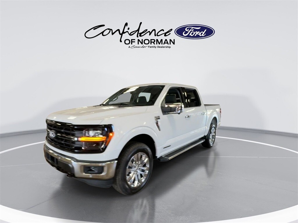 2025 Ford F-150 XLT photo 4