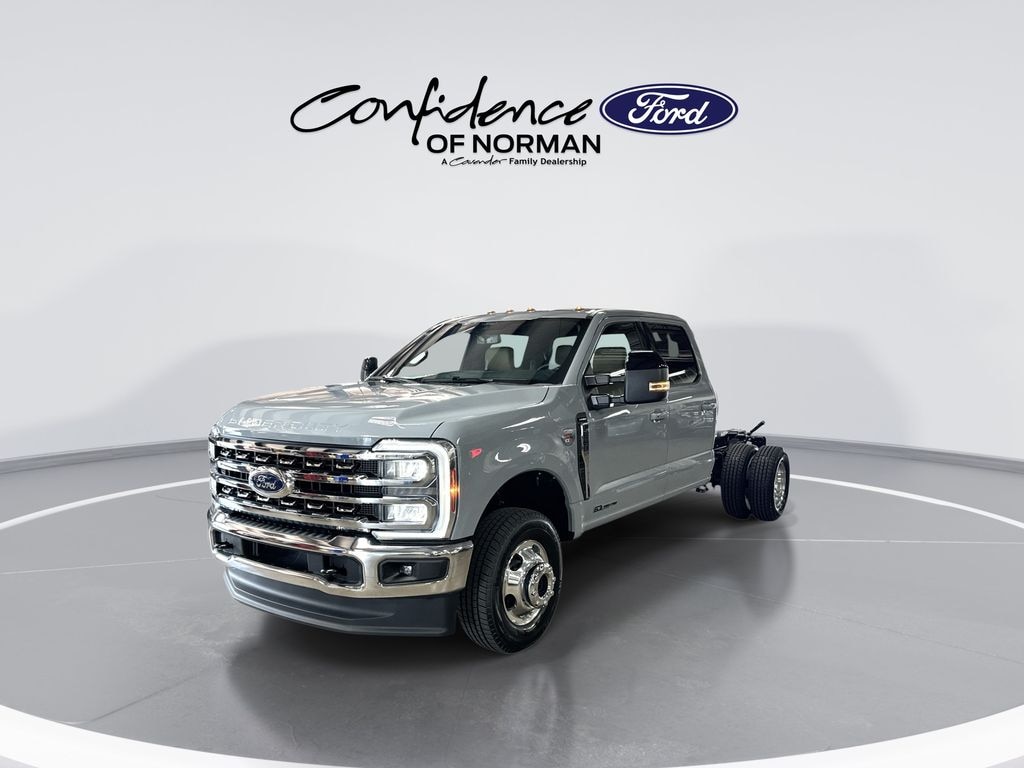 New 2026 Ford Chassis Cab F-350® Lariat® Truck Crew Cab