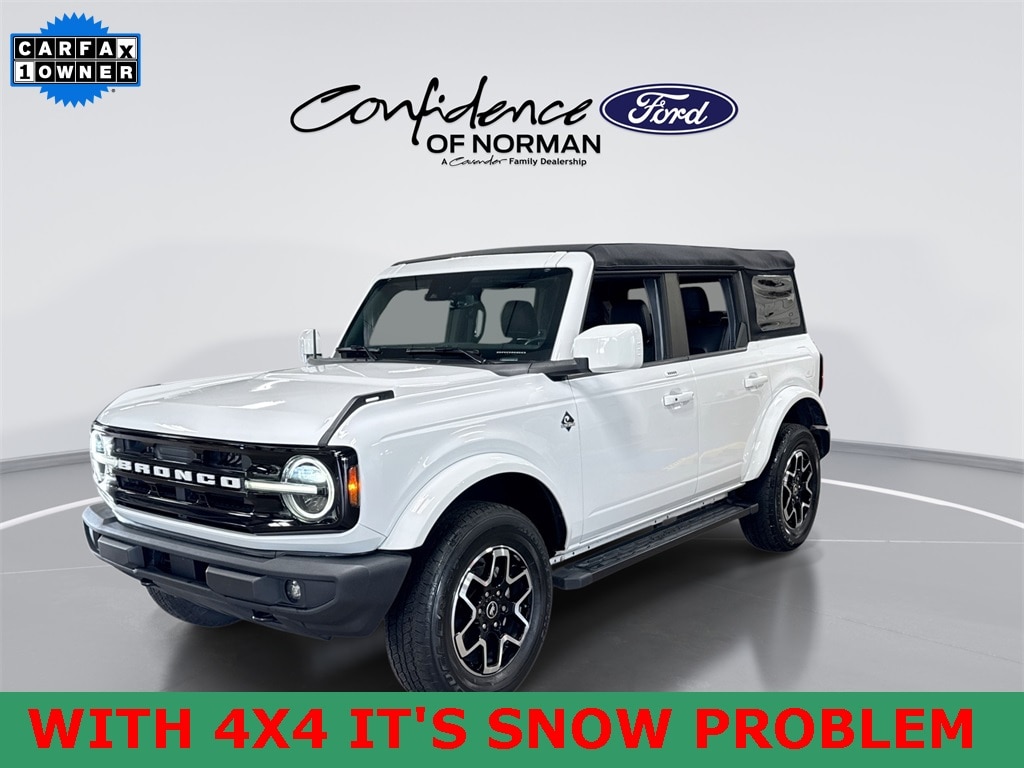2023 Ford Bronco 4-Door Outer Banks's photo