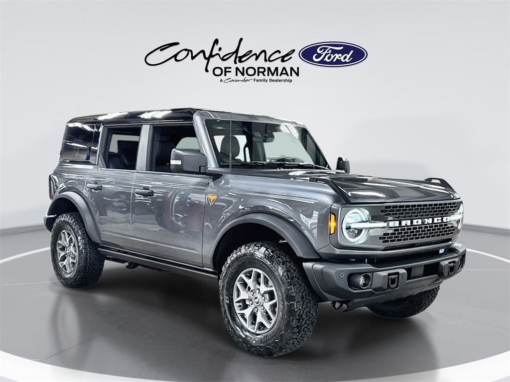 2025 Ford Bronco SUV 