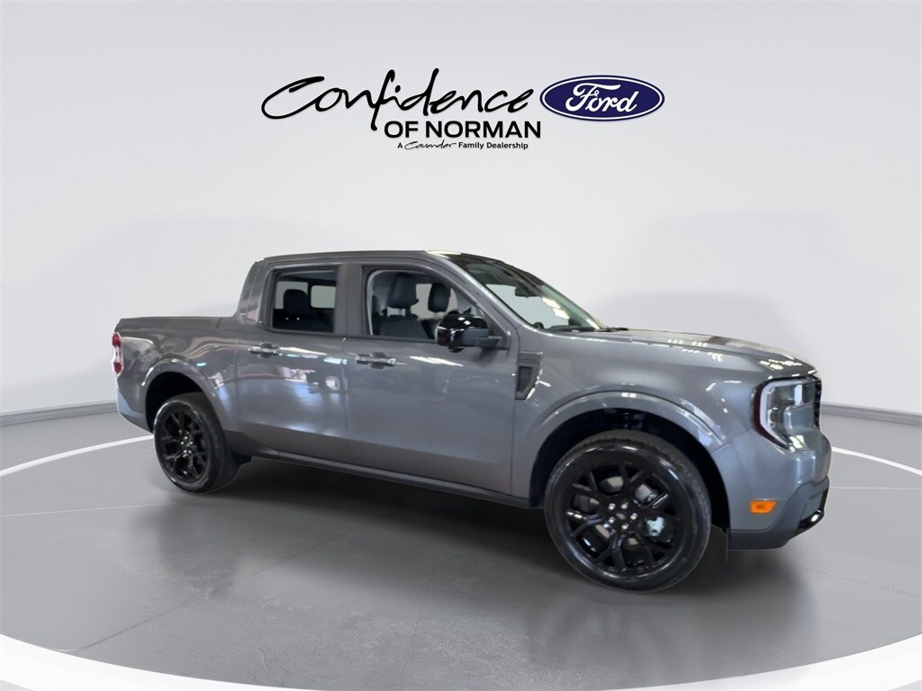 2025 Ford Maverick Lariat photo 2