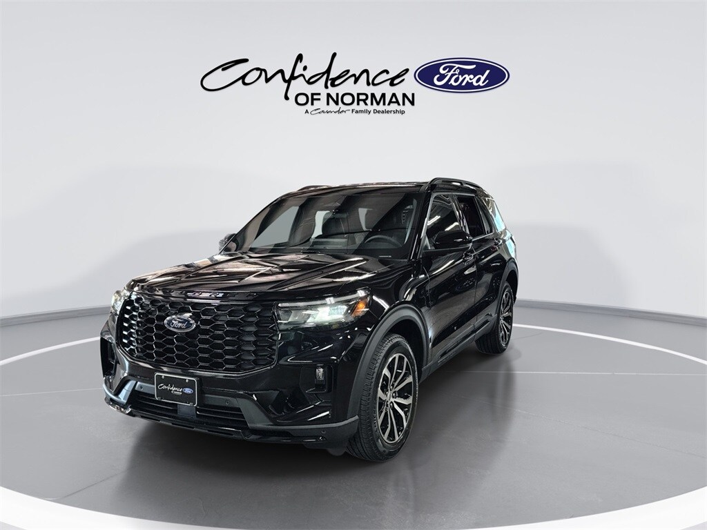 2025 Ford Explorer ST-Line photo 3