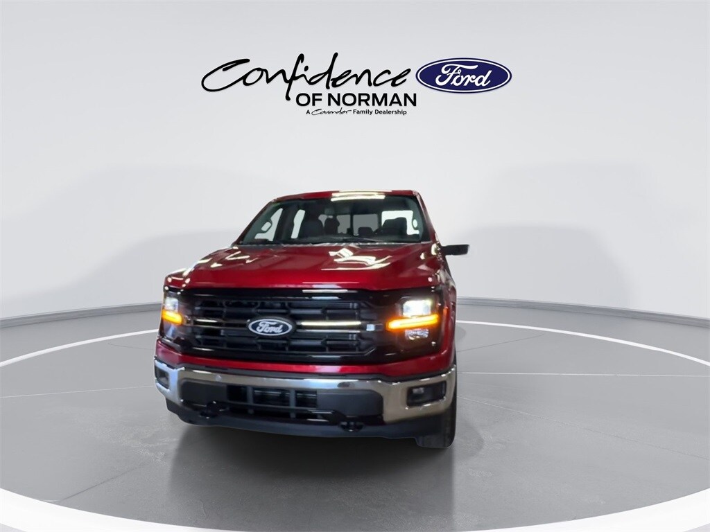 2025 Ford F-150 XLT photo 3