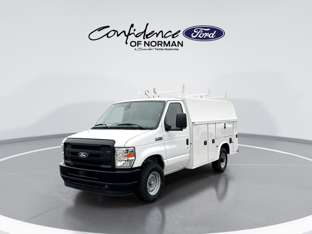 New 2026 Ford Econoline Cutaway E-350 SRW Truck