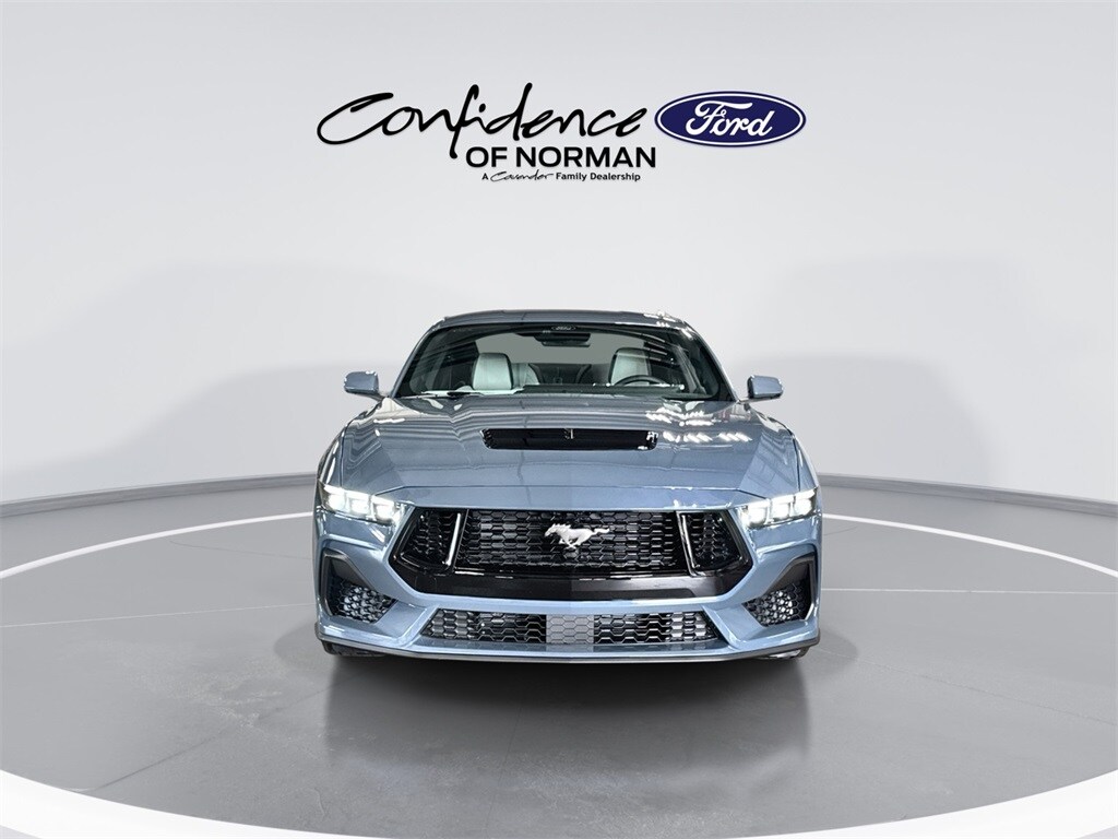 2025 Ford Mustang GT Premium photo 2