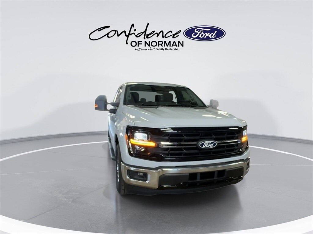 2025 Ford F-150 XLT photo 3