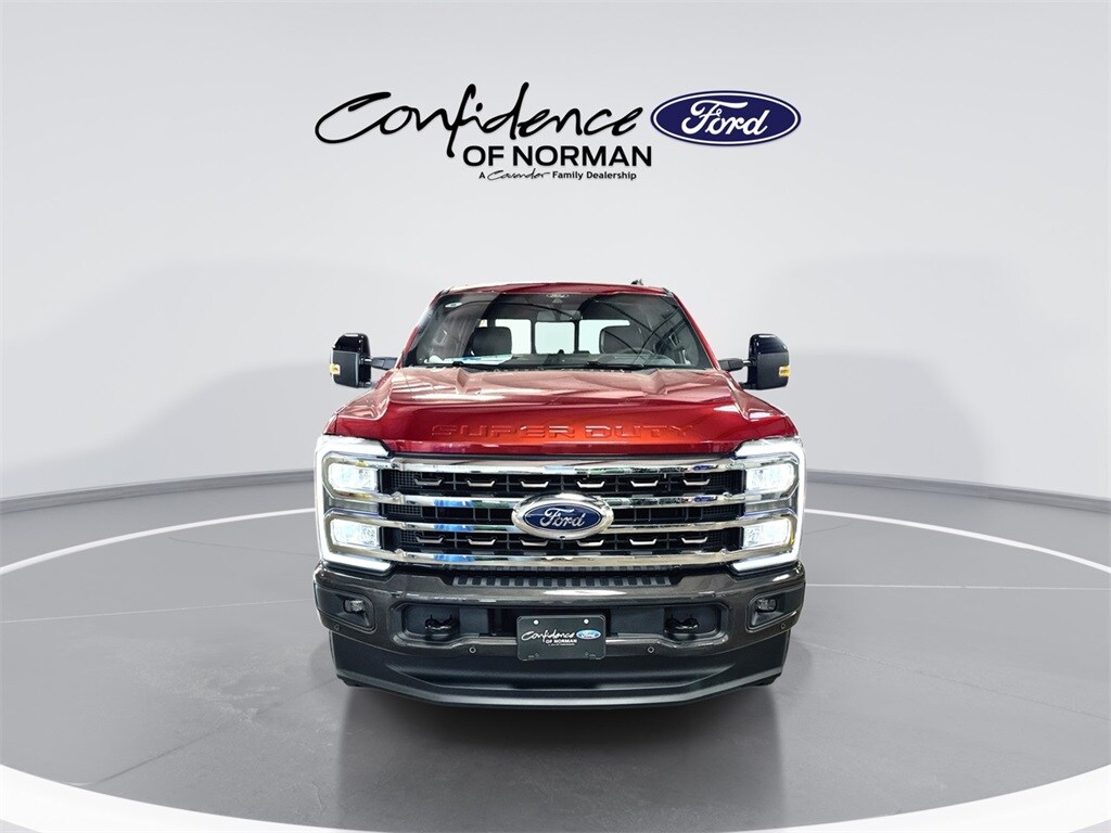 2025 Ford F-250 photo 2