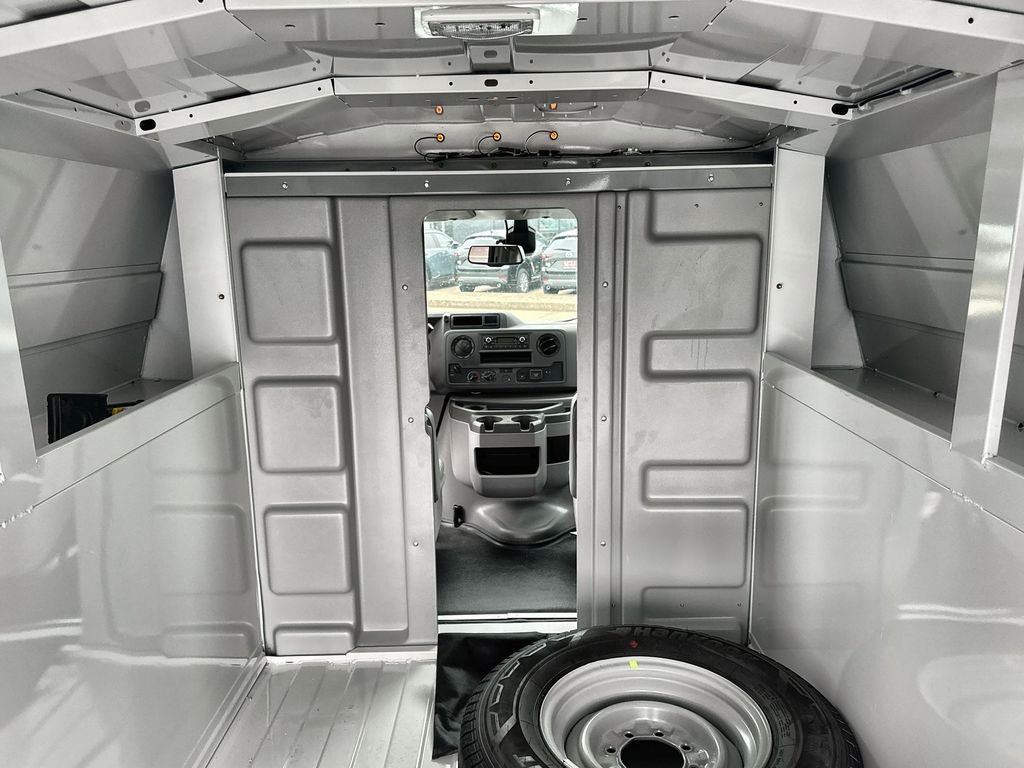 2026 Ford E-Series Cutaway Base - Photo 27