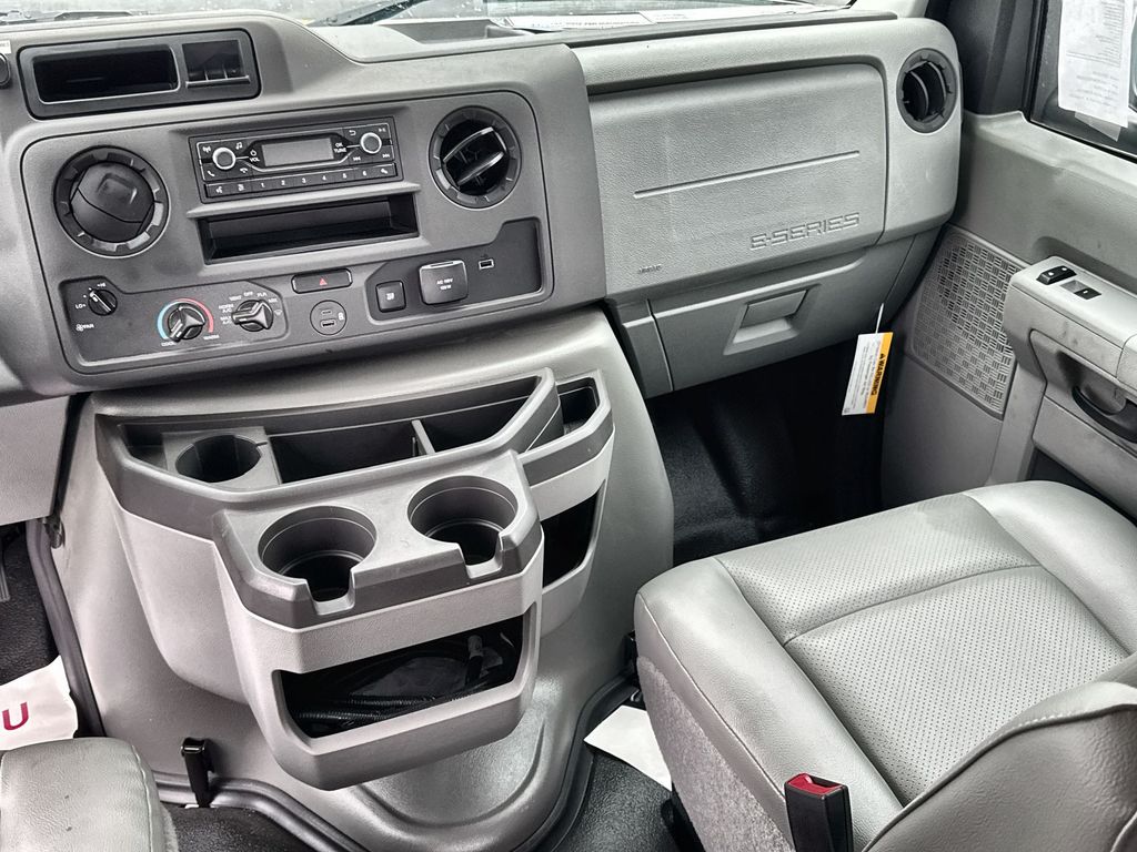 2026 Ford E-Series Cutaway Base - Photo 26