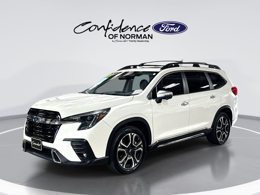 2023 Subaru Ascent Touring's photo