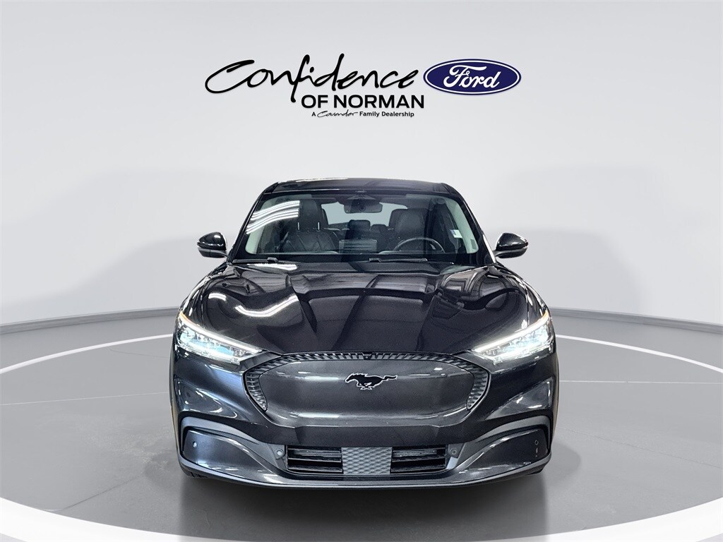 2022 Ford Mustang Mach-E Select photo 2
