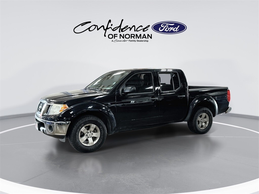 2011 Nissan Frontier SV photo 3