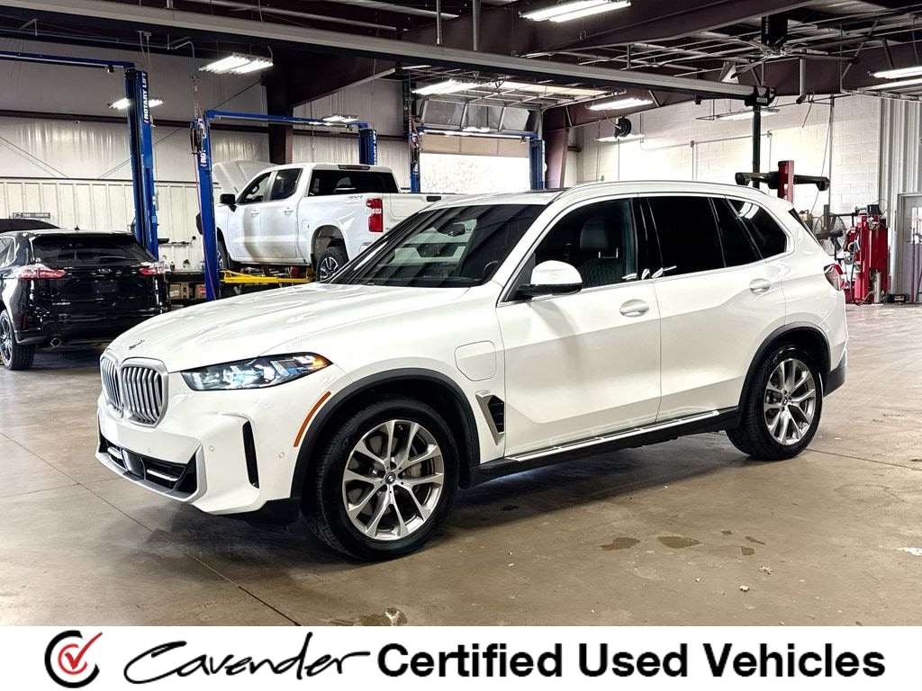 2025 BMW X5 xDrive50e AWD