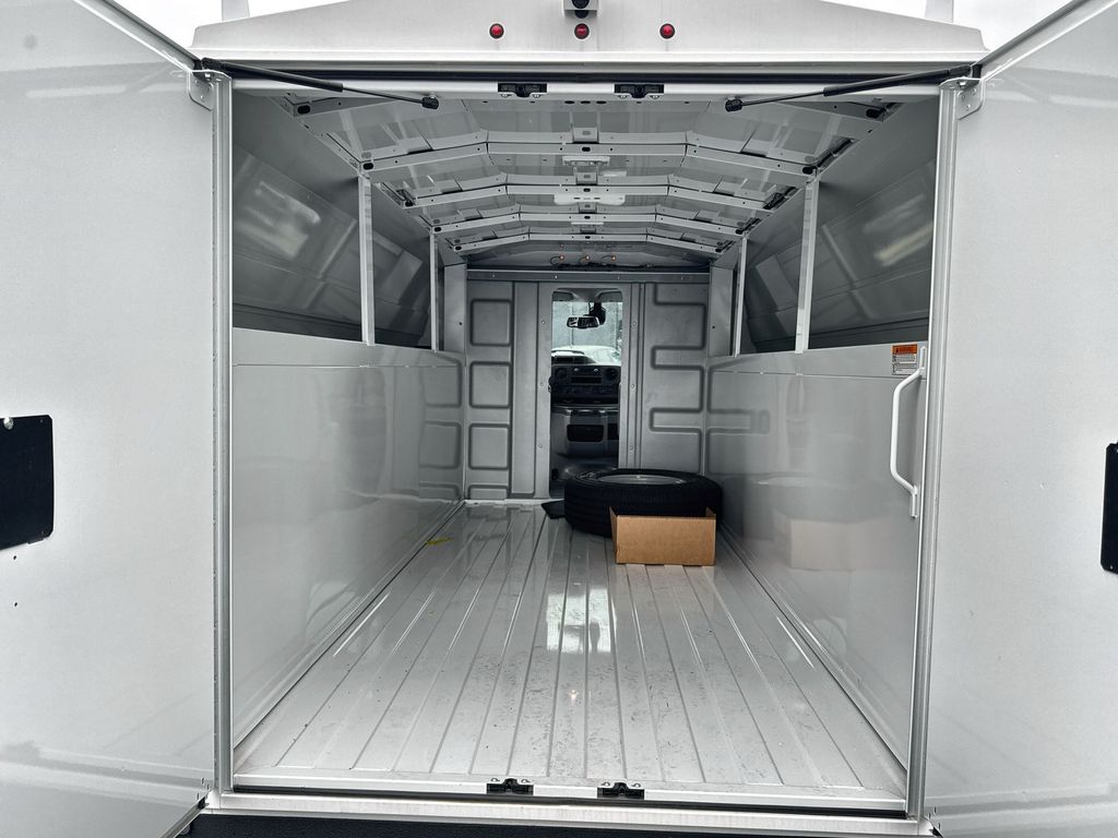 2026 Ford E-Series Cutaway Base - Photo 28