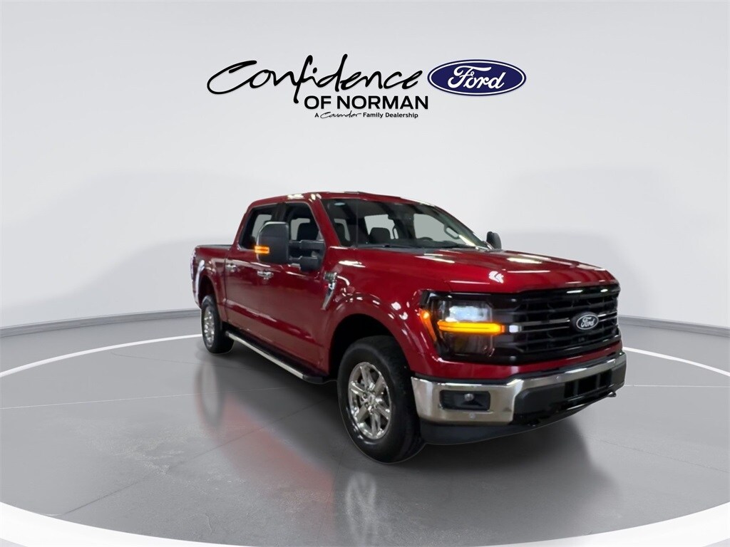 2025 Ford F-150 XLT photo 2