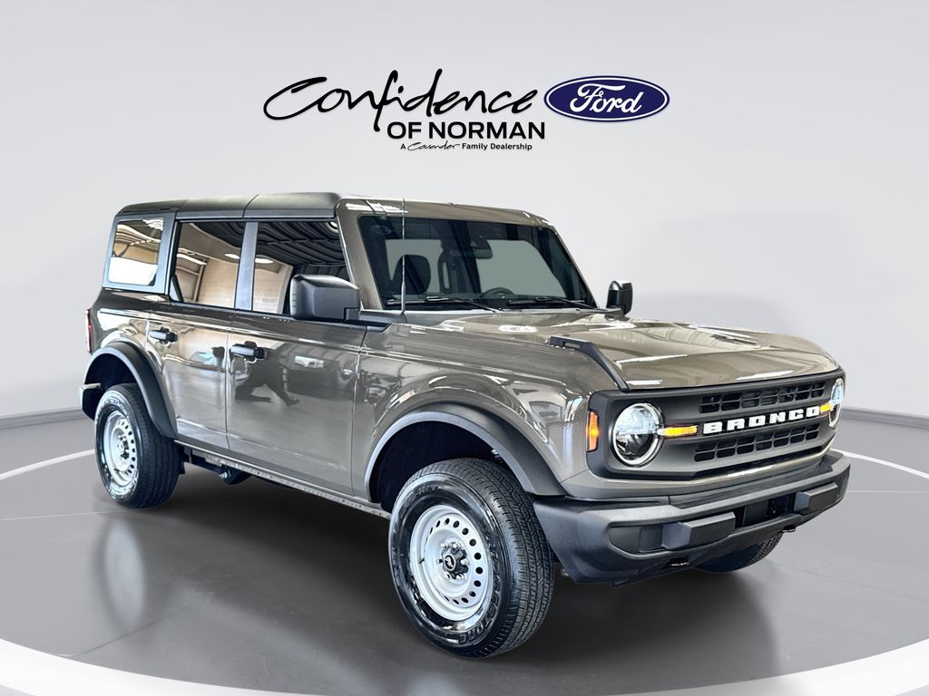 2025 Ford Bronco Base 4x4's photo