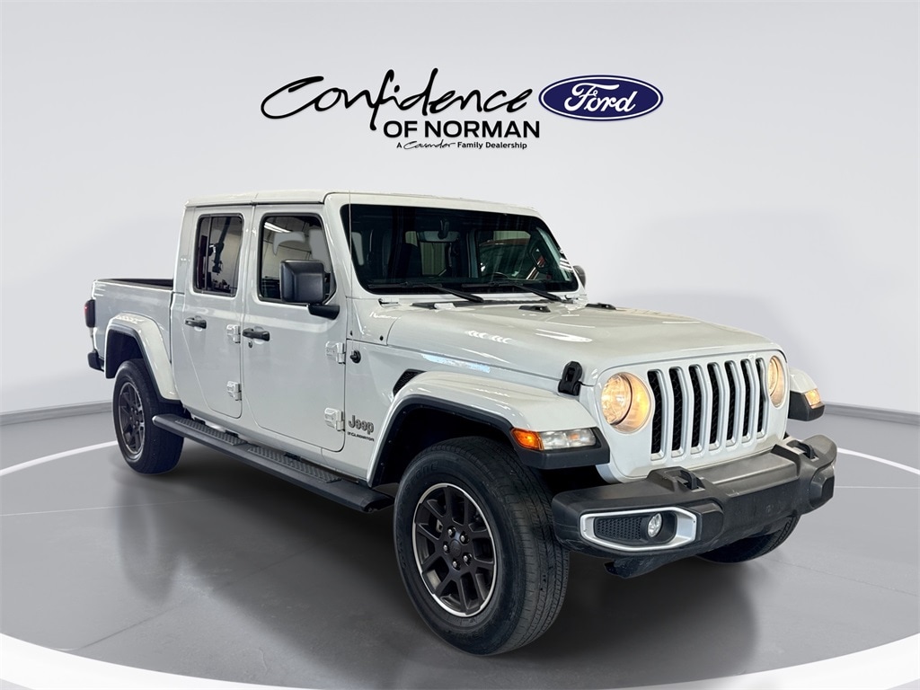 Used 2023 Jeep Gladiator Overland Truck