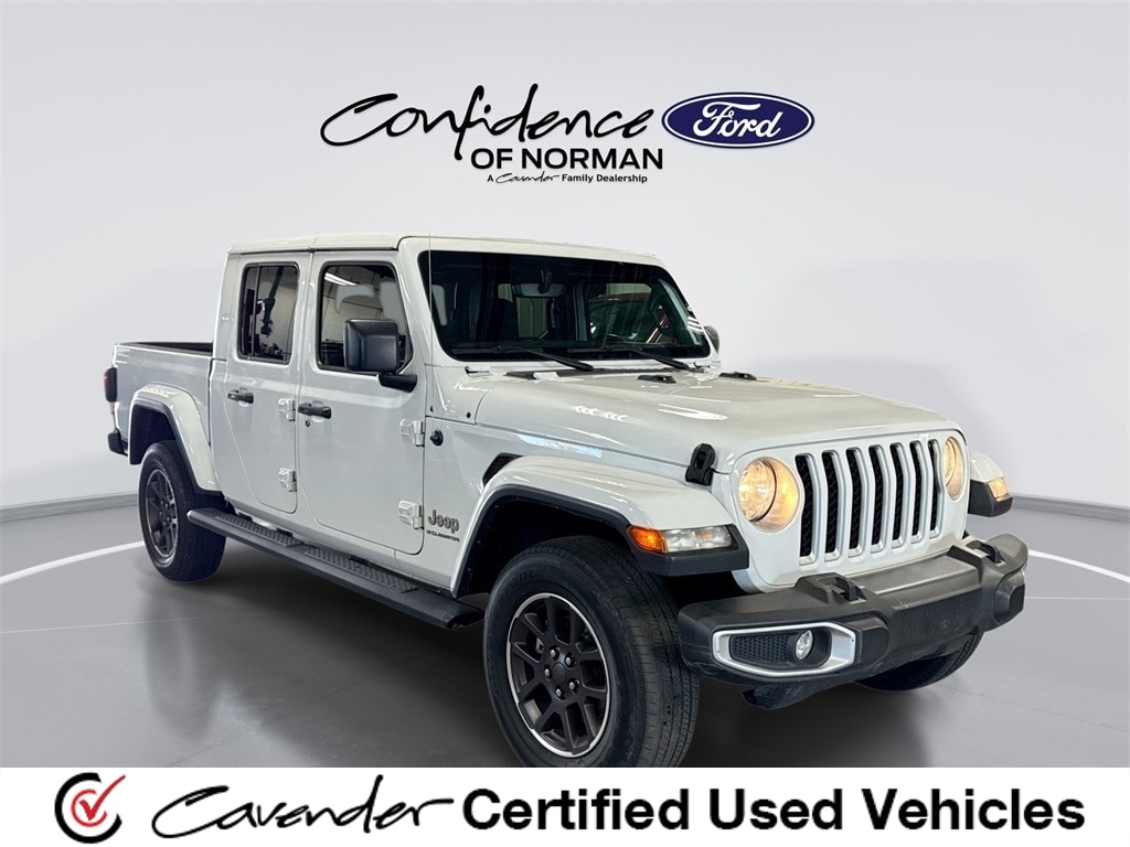 2023 Jeep Gladiator Overland's photo