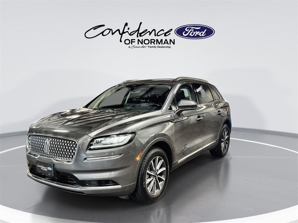 2022 Lincoln Nautilus Standard photo 2