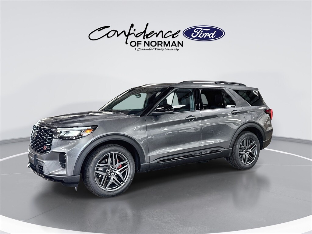 2025 Ford Explorer ST photo 3